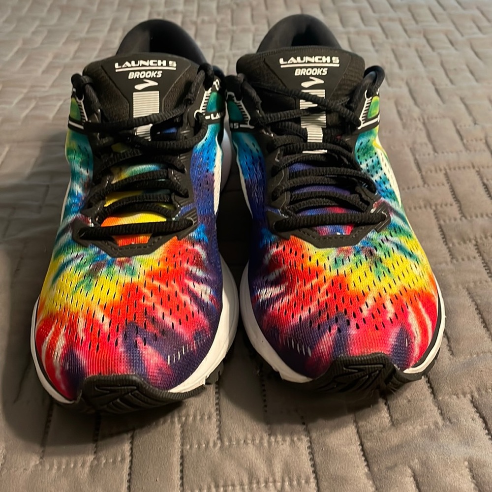 Brooks Launch 5